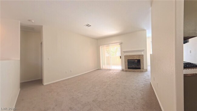 Building Photo - 2050 W Warm Springs Rd