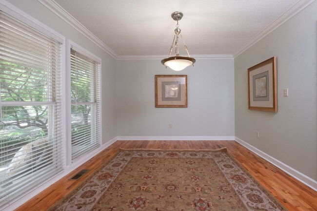 Foto del edificio - 222 Frazier Ln