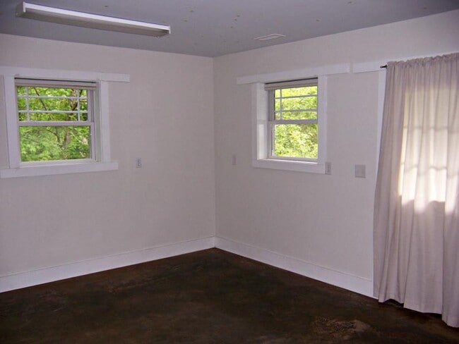 Building Photo - 115 Cragmont Rd