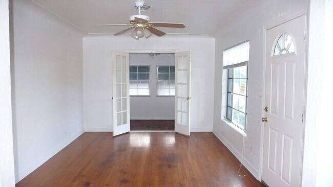 Foto del edificio - 1530 11th Ave N