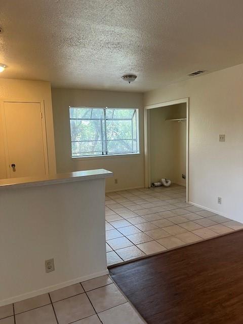 Foto del edificio - 501 Hedgewood Dr