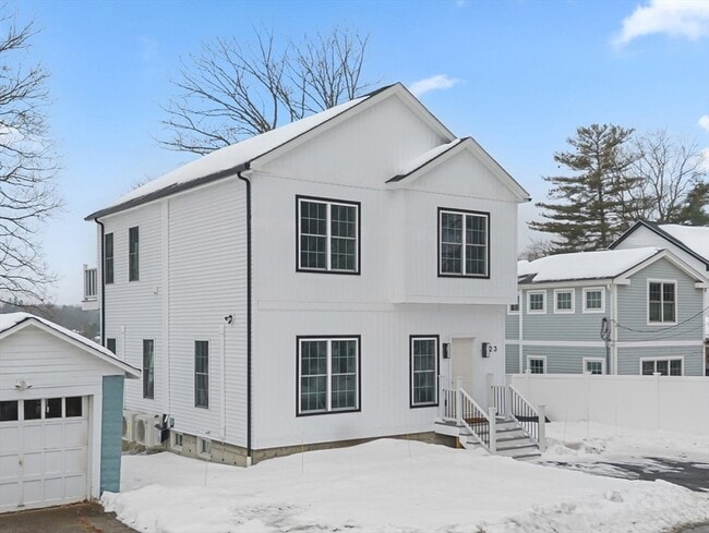 Building Photo - 23 Bay View Dr
