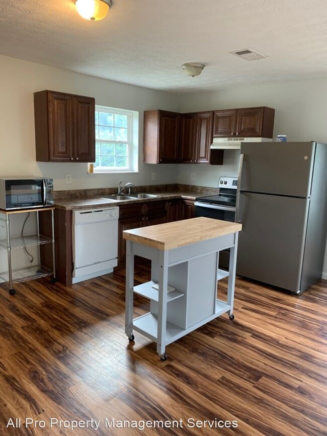 Building Photo - 3 br, 2 bath House - 1721 Watauga Street
