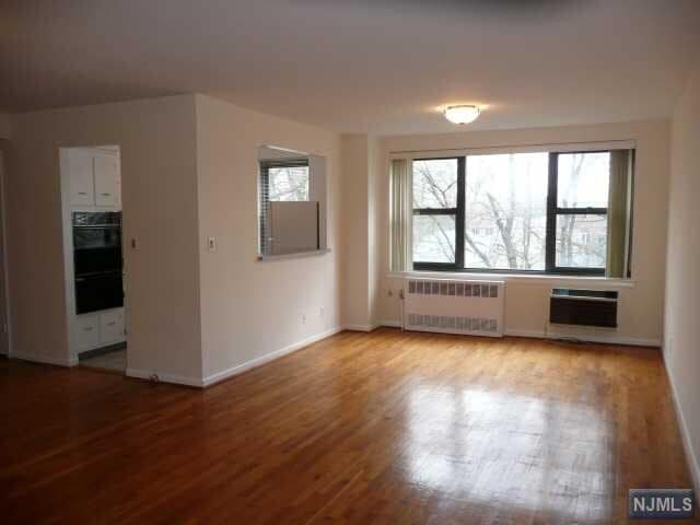 Foto del edificio - 1541 Lemoine Ave