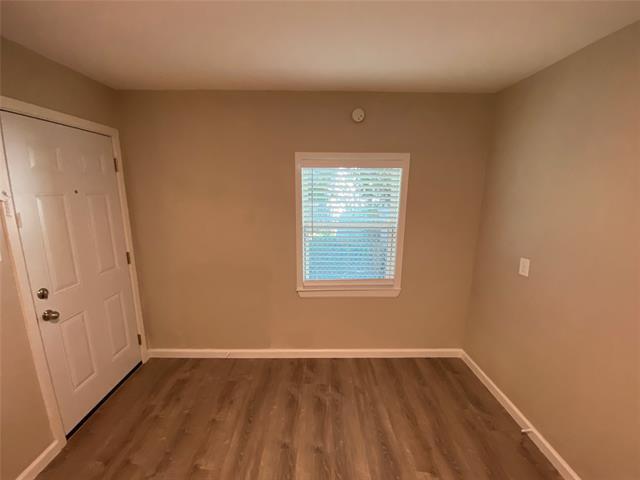 Building Photo - 936 Bluewood Dr