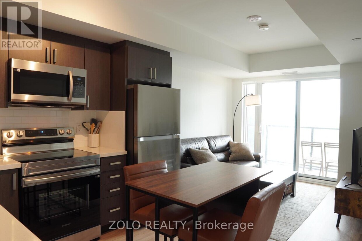 Photo principale - 556-556 Marlee Ave