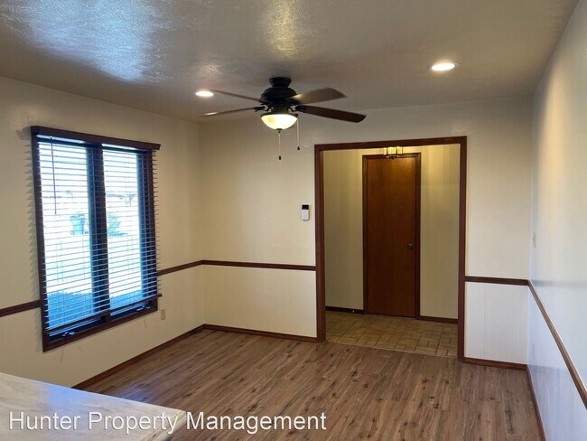 Foto del edificio - 2 br, 2 bath House - 2642 E Catalpa St