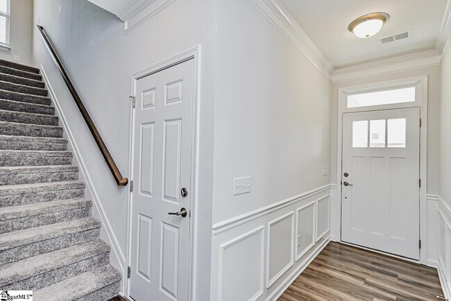 Building Photo - 183 Caledonia Dr