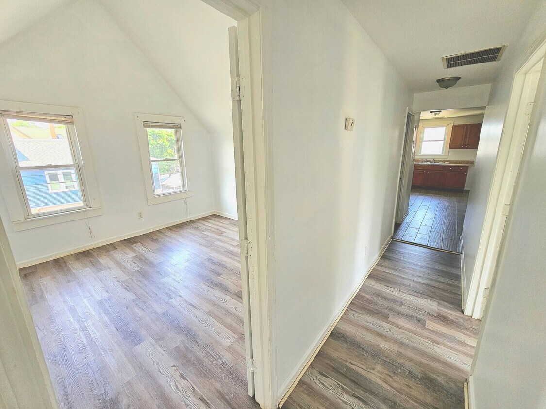 Primary Photo - Spacious Multi-Family Apartments for Rent ...