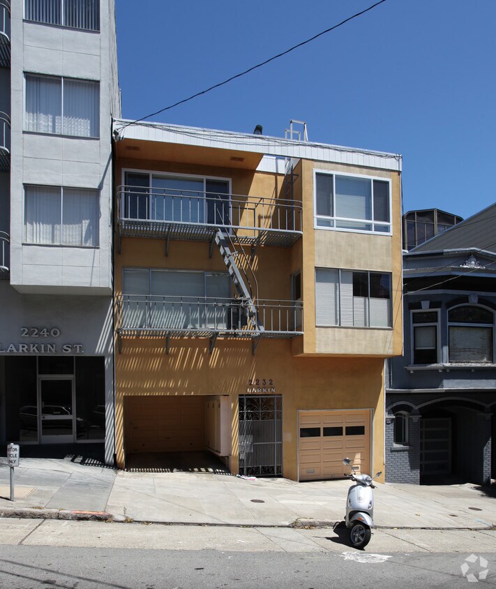 Building Photo - 2232 Larkin St