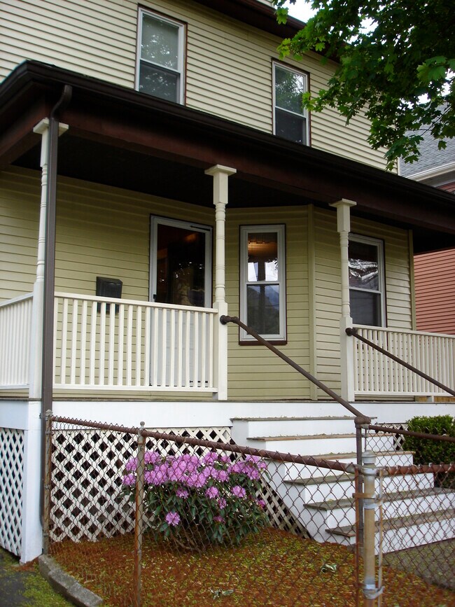 Building Photo - 10 Brookings St.