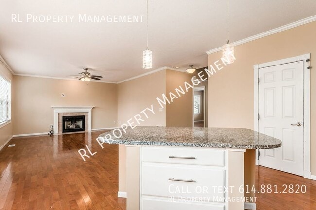 Building Photo - 5562 Bunstine Dr