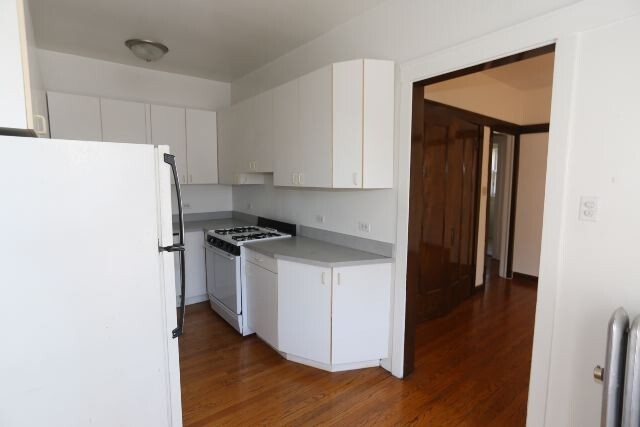 Foto del edificio - 821 W Waveland Ave