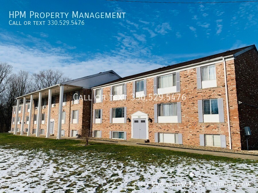 4233 Middlebranch Ave NE Unit 5, Canton, OH 44705 Room for Rent in