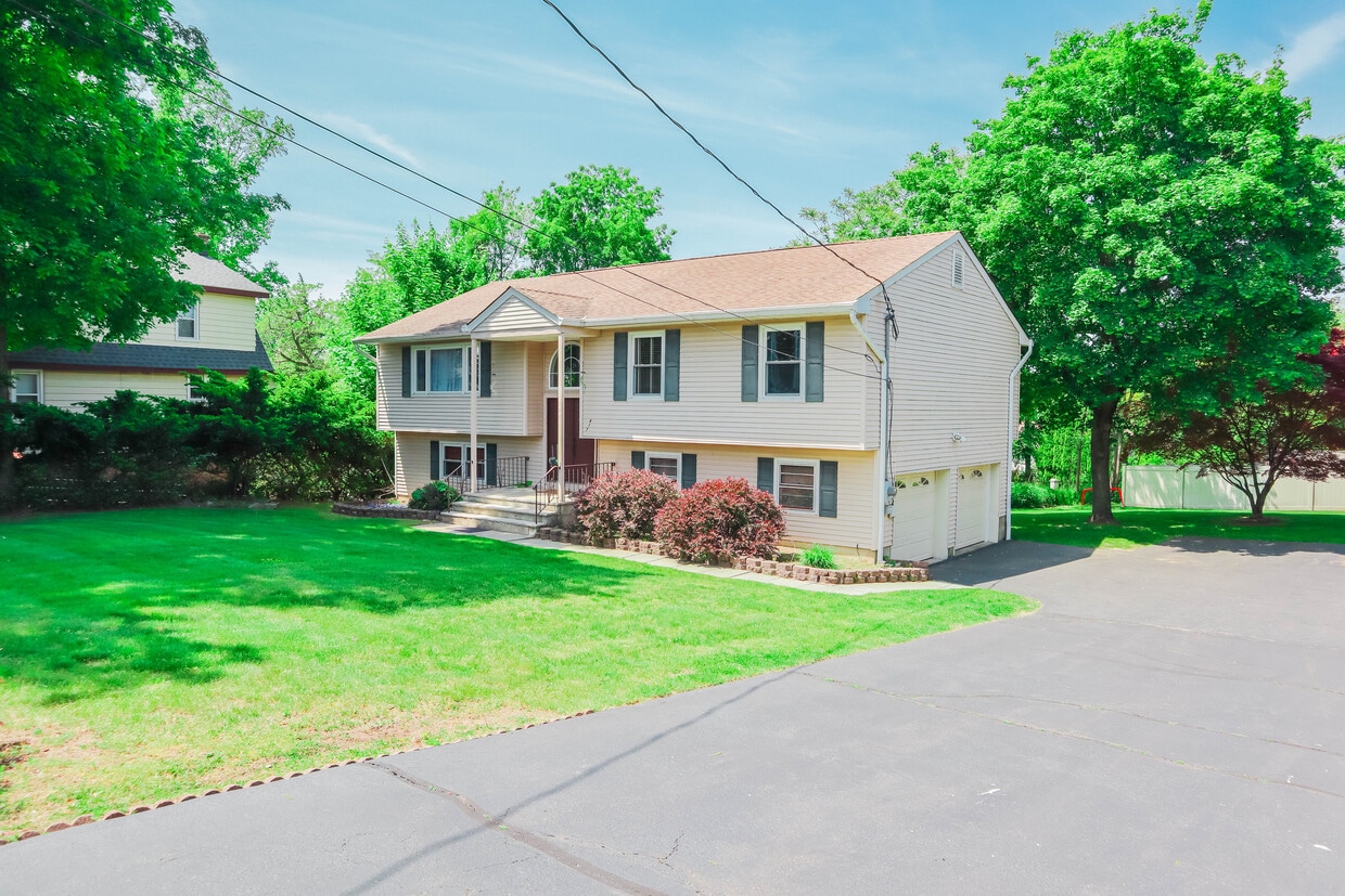 417 Black Oak Ridge Rd, Wayne, NJ 07470 House Rental in Wayne, NJ