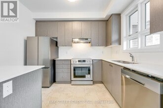 Building Photo - 11 Massachusetts Ln