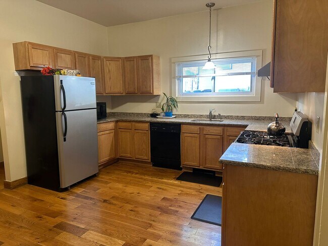 Foto del edificio - 113 Comstock Pl