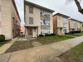 Building Photo - 8645 W Summerdale Ave