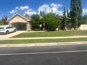Building Photo - 564 Spring Meadow Ln