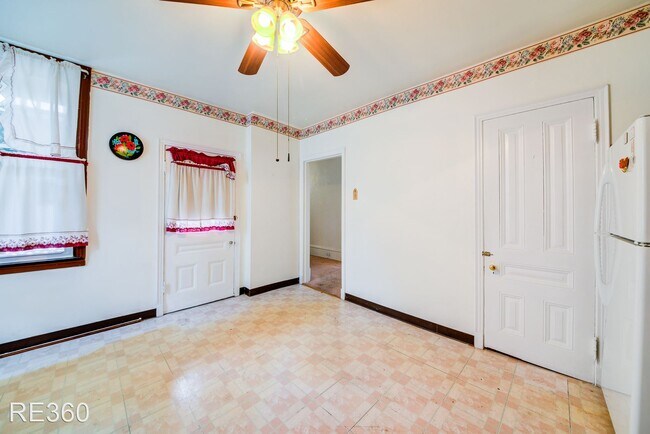 Foto del edificio - 5 br, 3 bath House - 69 Allen Allentown