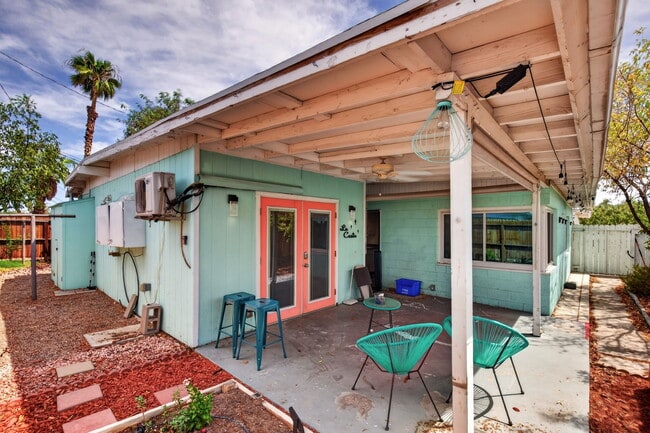 Building Photo - 1305 Phillips Ave
