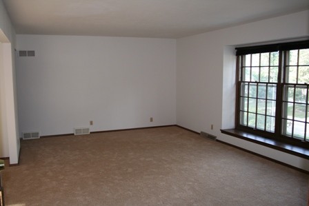 Livingroom - 1331 Martha Washington Dr