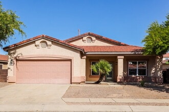 Building Photo - 10833 S Camino San Clemente
