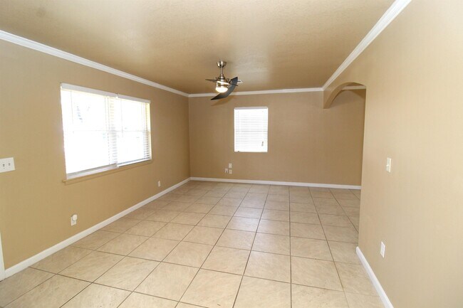 Foto del edificio - 709 N 12th Pl