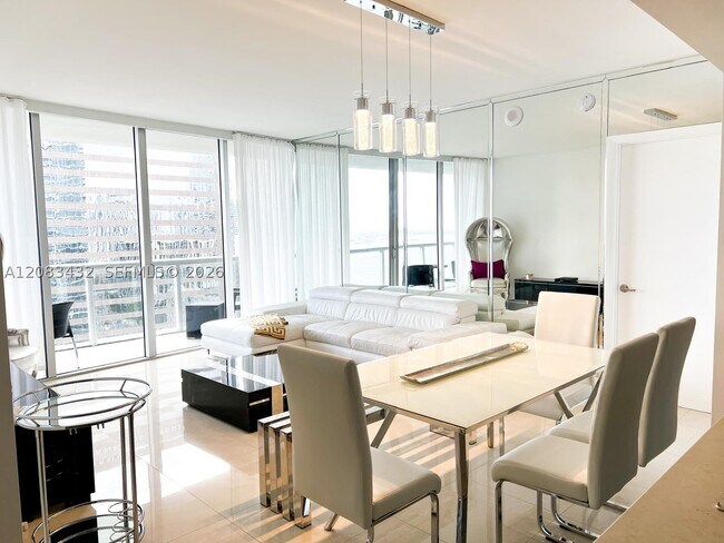 Foto del edificio - 495 Brickell Ave