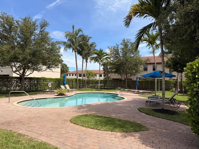Building Photo - 6145 Bangalow Dr