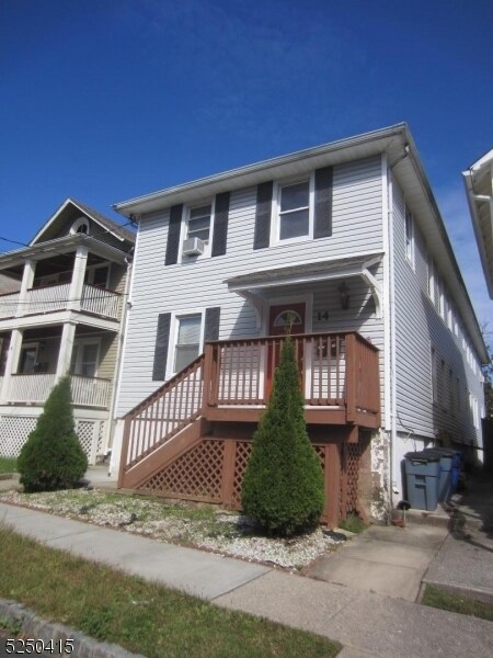 Primary Photo - 14 Talbot St