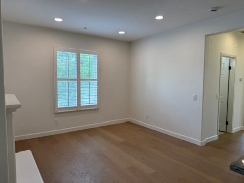 Foto del edificio - 1341 McFadden Dr