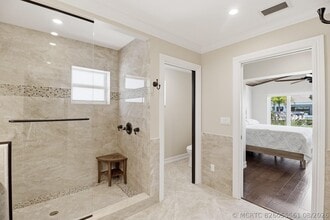 Building Photo - 16 Leeward Cir