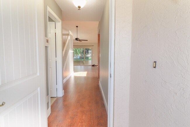 Building Photo - 2195 SW Shoal Creek Trce