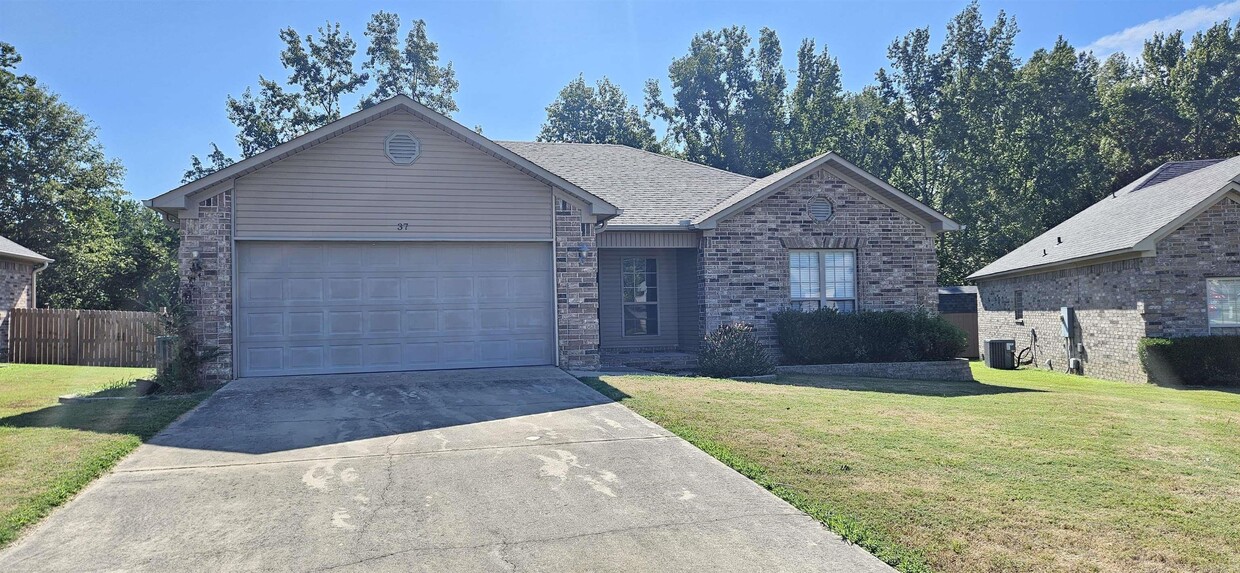 Primary Photo - 37 Bryson Dr