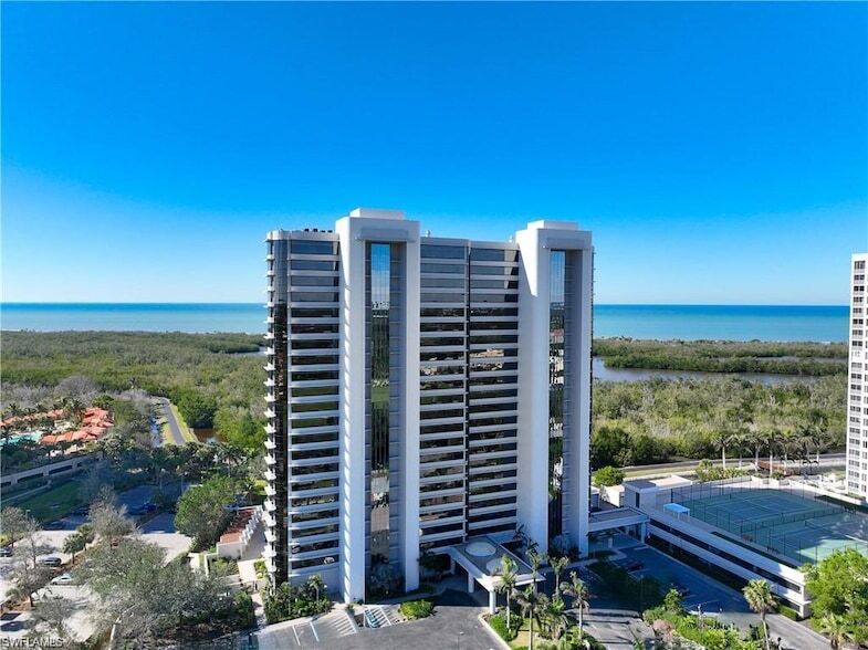 Foto principal - 6825 Grenadier Blvd