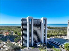 Building Photo - 6825 Grenadier Blvd Building Photo - 6825 Grenadier Blvd