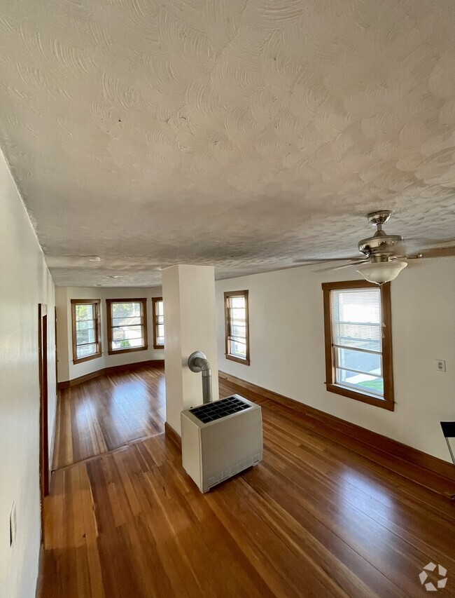 Building Photo - 21 Norwell St