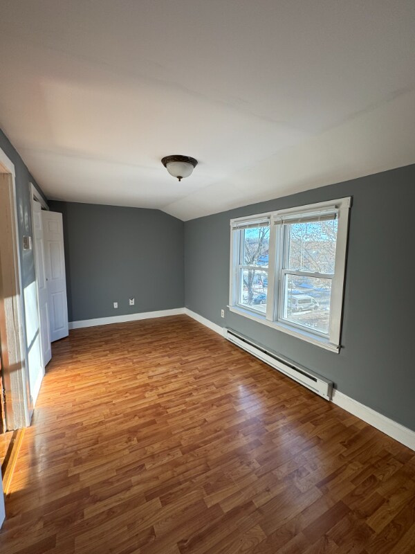 7 Fiske St Unit 3, Worcester, MA 01602 Room for Rent in Worcester, MA