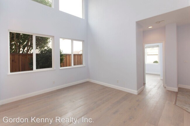 Building Photo - 6 br, 4 bath House - 659 Orchid Drive