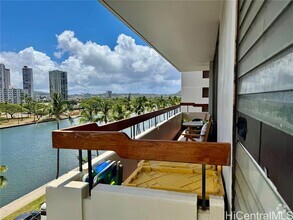 Building Photo - 2029 Ala Wai Blvd