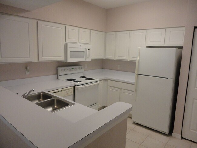 Foto del edificio - 4820 SW 91st Terrace