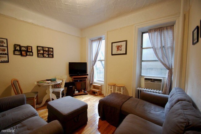 Building Photo - 20 W 120th St
