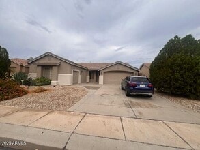Building Photo - 4218 W Avenida Del Rey