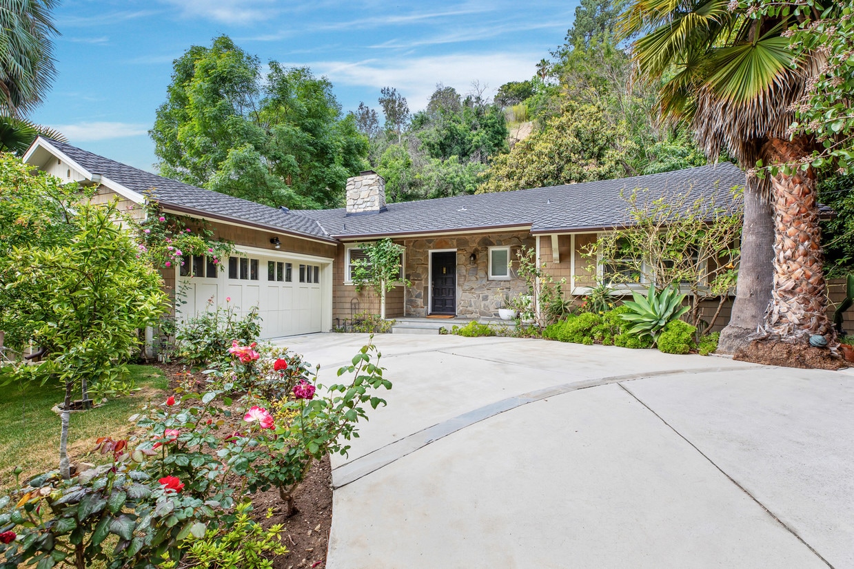 2139 Rd, Los Angeles, CA 90077 House Rental in Los Angeles