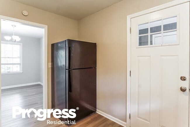 Building Photo - 941 Martinwood Cir