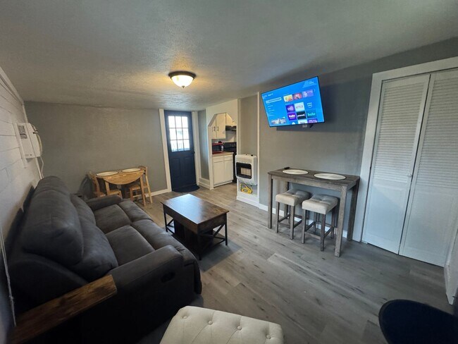 Foto del edificio - 4813 Sayre Ave