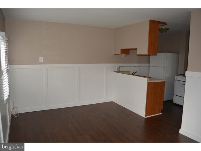 Building Photo - 703 Bethlehem Pike