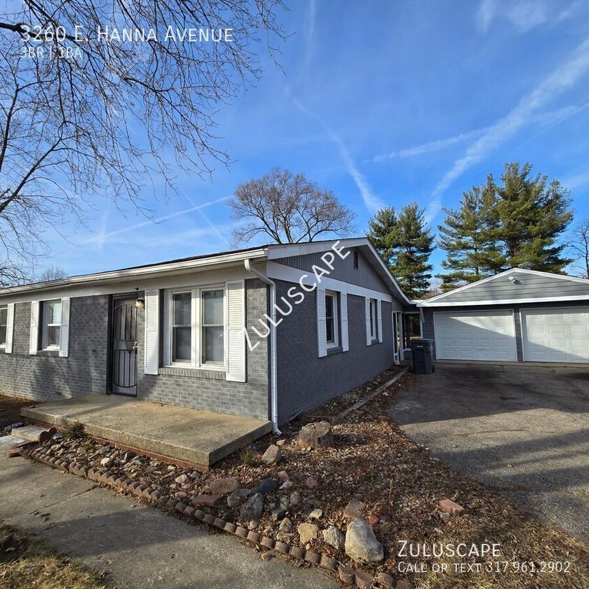 Foto principal - Newly Rehabbed Home Near Beech Grove!