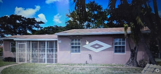 Building Photo - 3055 NW 68th St